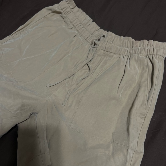 OLD NAVY shorts - Picture 10 of 12